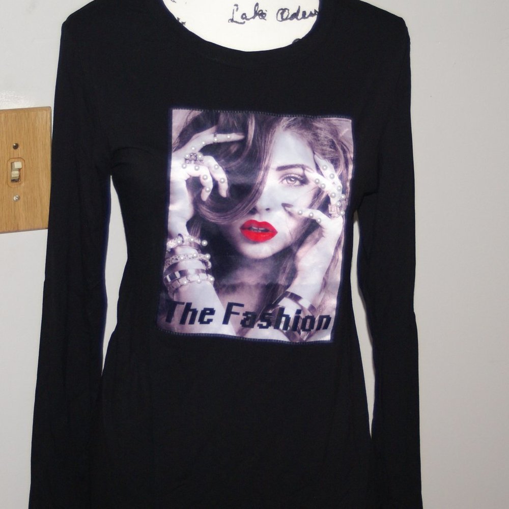 Women's Long Sleeve T-Shirt Size Small Pearl Rhine